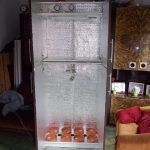 Armario abierto, floración abajo y madres/esquejes arriba marihuana Fumodenoche